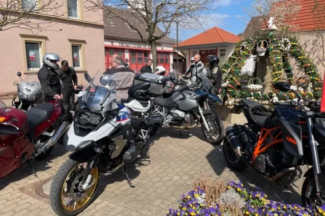 83983c_3f6c7101c3c14be48bde01c02e4670a1~mv2